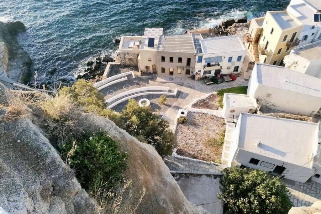 Villa Poseidon House à Mandrákion Extérieur photo