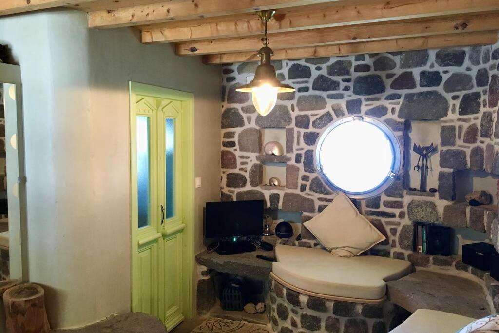 Villa Poseidon House à Mandrákion Extérieur photo